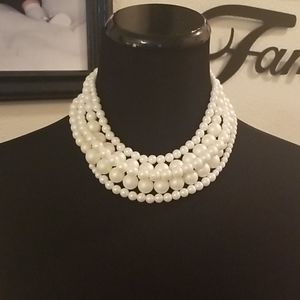 Premier Designs Elizabeth necklace